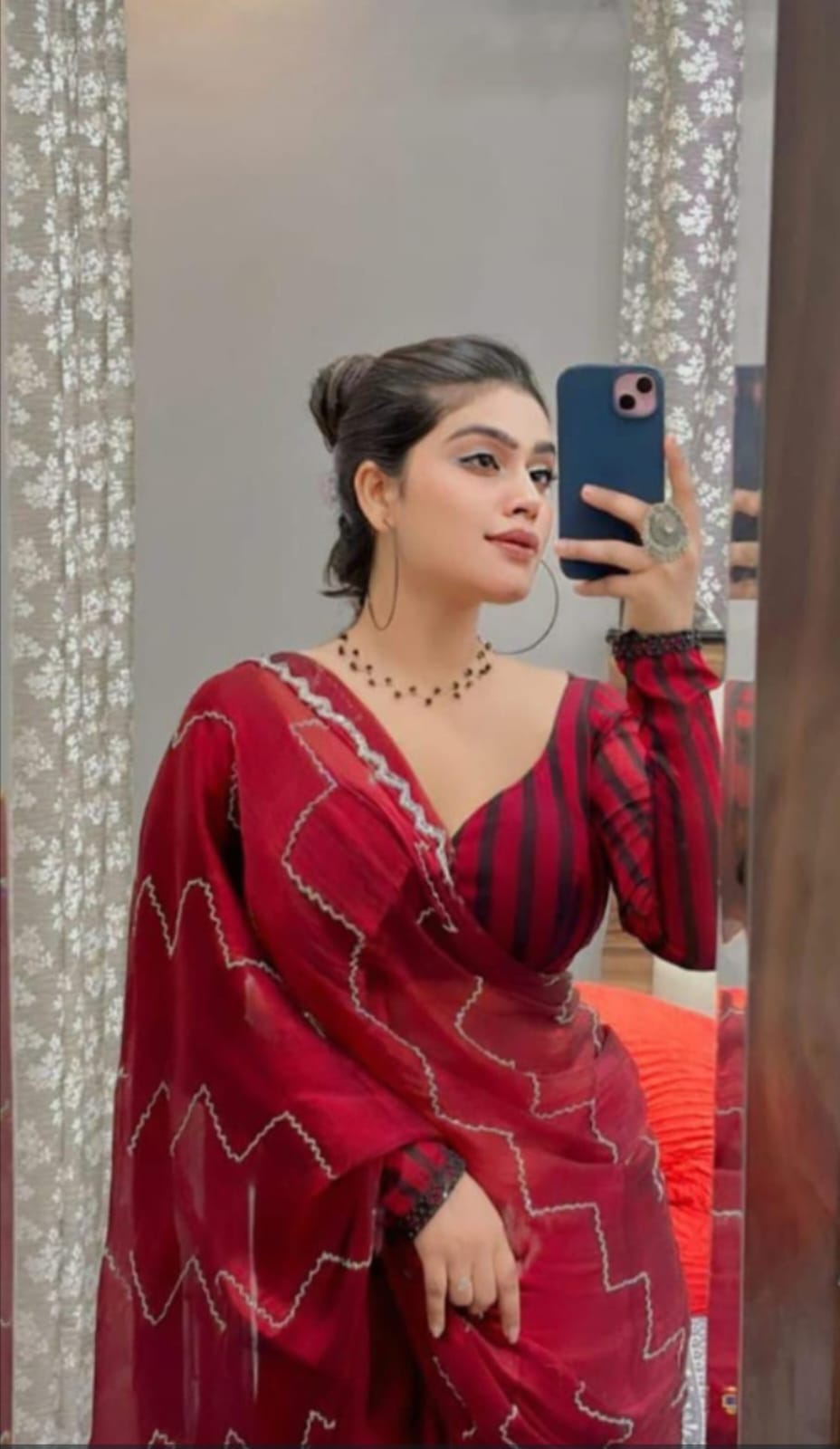 Available Genuine Service Bhabhi and College call girl in Jaipur